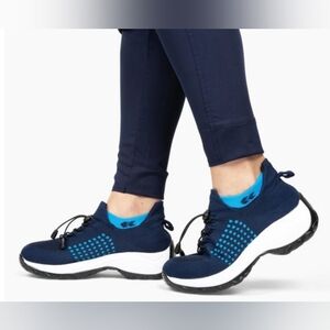 Comfort Wear ~ non-slip healthcare worker Ortho stretch cushioned shoes. Sz 10.5